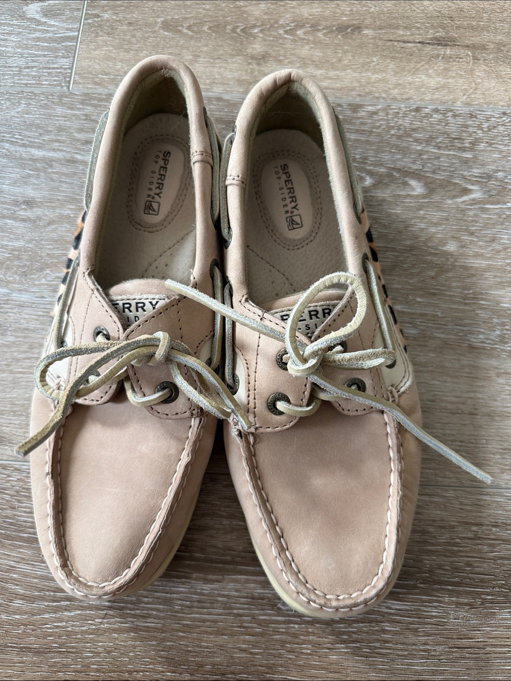 Sperry Women’s Boat Shoes in Light Tan Leather